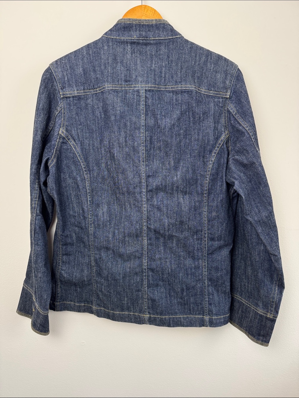 Eddie Bauer Mock Neck Denim Jacket. Size Large. - Picture 6 of 6